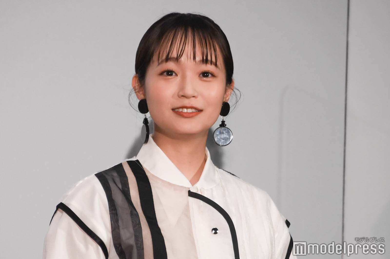 佐藤玲（C）モデルプレス