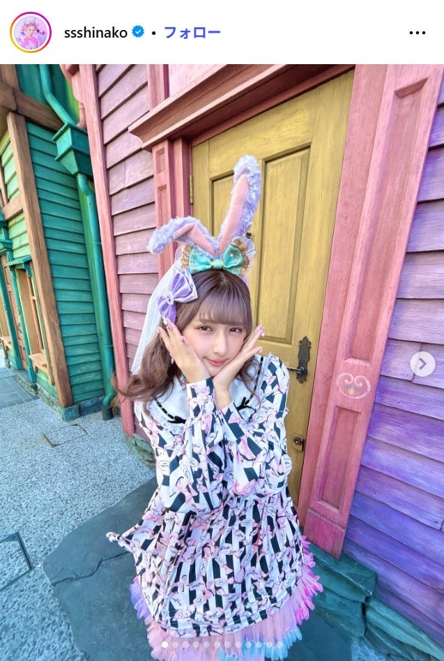 しなこInstagramより