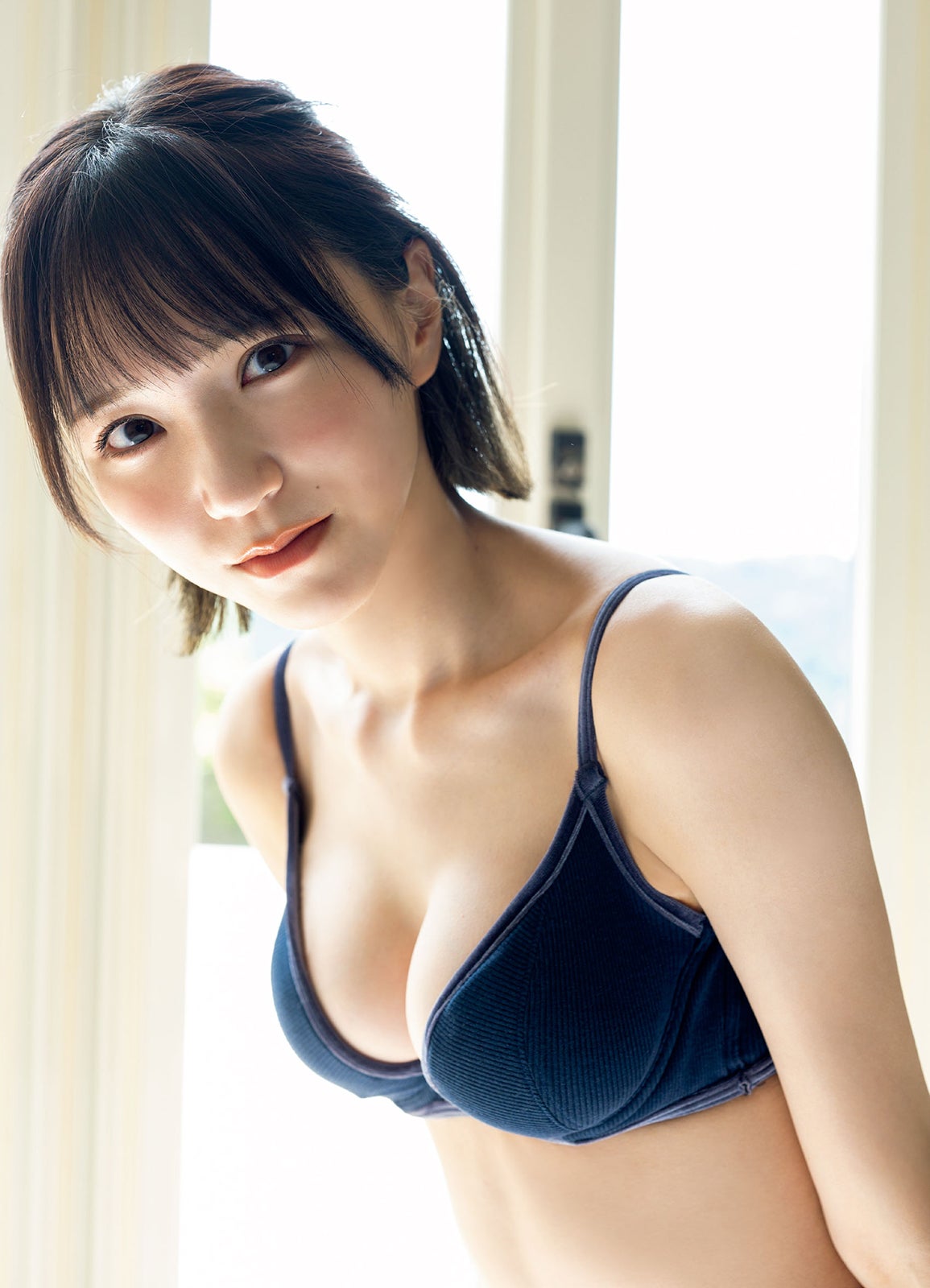 野口衣織 写真集 LOVE野口衣織のランジェリー姿に注目！1st写真集『君にしか教え