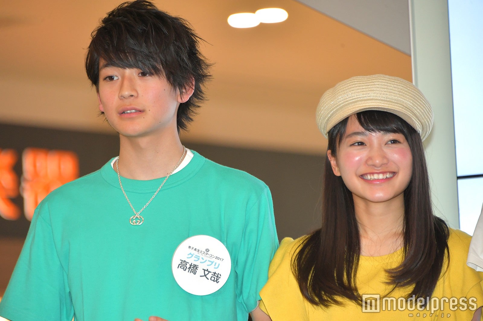 イベントでは私服風衣装でも登場