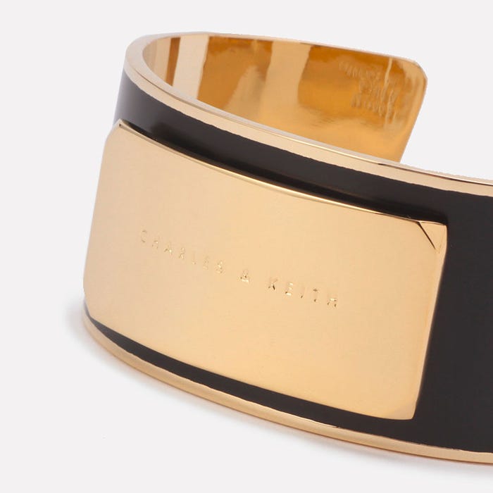 クラシックブレスレット「CHARLES & KEITH」7,020円(税込)/画像提供:CHARLES & KEITH OFFICIAL ONLINE STORE