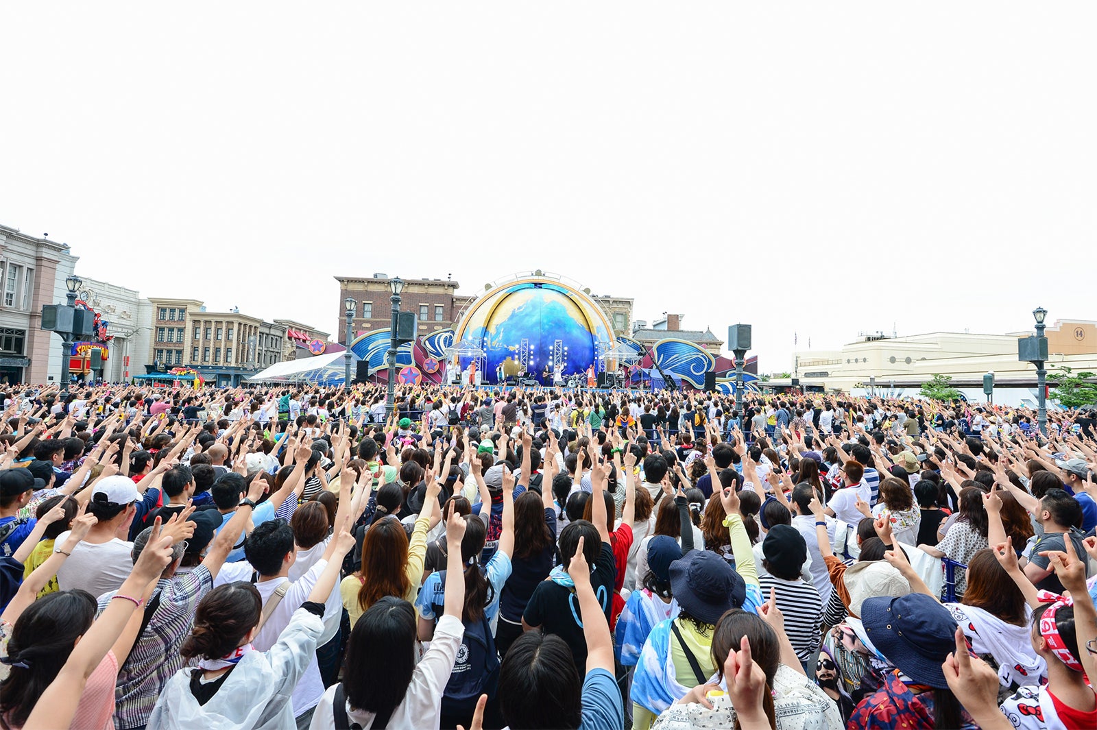 ライブの様子／撮影：岸田哲平／画像提供：ユー・エス・ジェイ