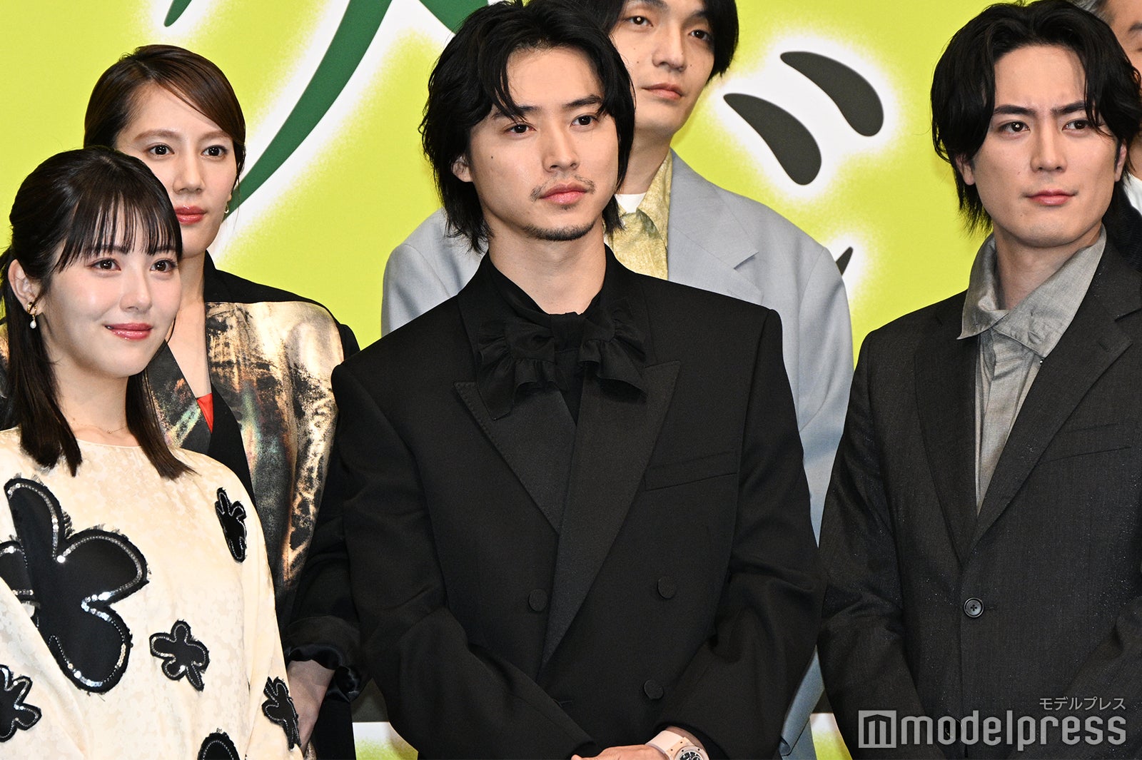 浜辺美波、山崎賢人、間宮祥太朗（C）モデルプレス