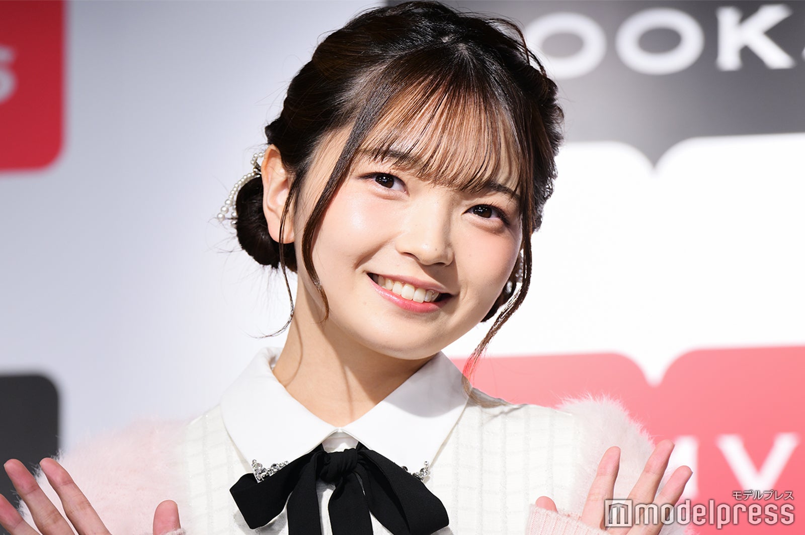 直筆サイン入り 福留光帆 2025年卓上カレンダーとイベント限定生写真 fukutomemitsuho_2025CALENDAR-