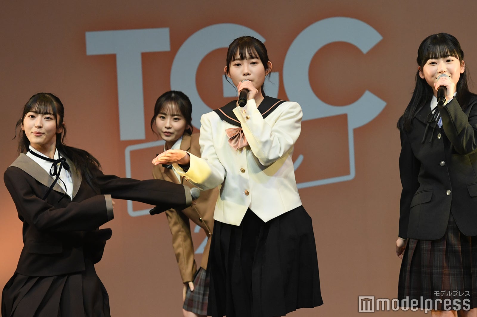 AKB48第17期生（C）モデルプレス