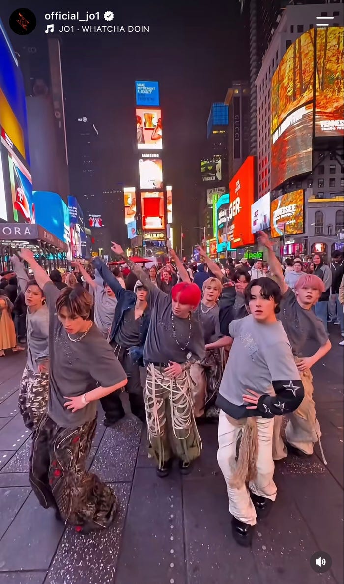 JO1公式Instagramより