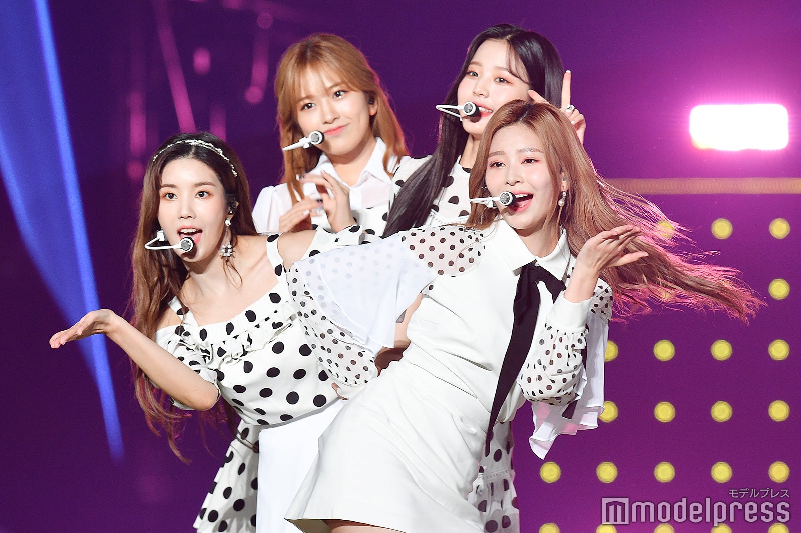 IZ＊ONE（C）モデルプレス