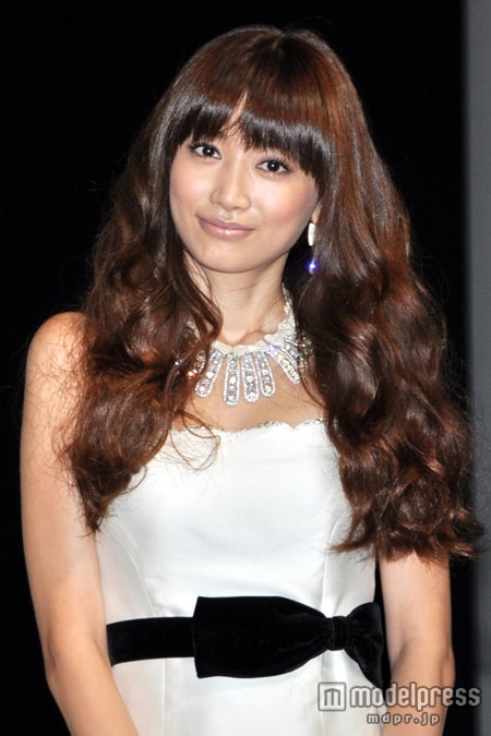 「東京ガールズコレクション 2012A/W」への出演が決定したヨンア