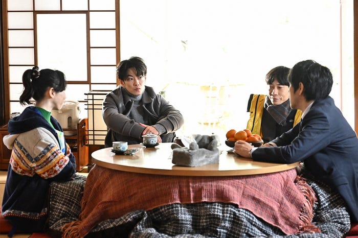 平岩紙、佐藤健、板尾創路、松山ケンイチ/ 「100万回 言えばよかった」第6話より(C)TBS