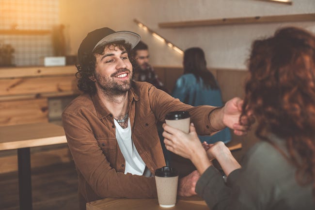 彼氏の嘘を暴け！！「ウソをついている時」に男性が取る5つの言動