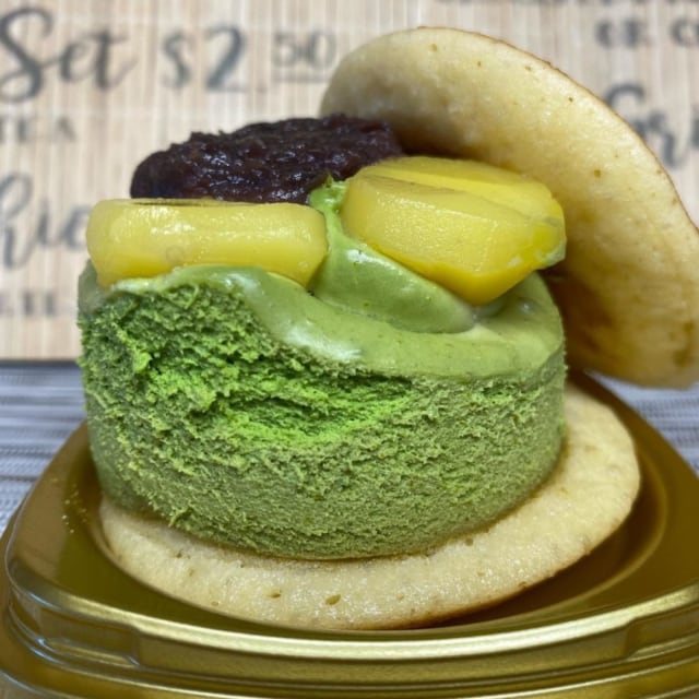 セブンの栗と抹茶のくりーむ生どら