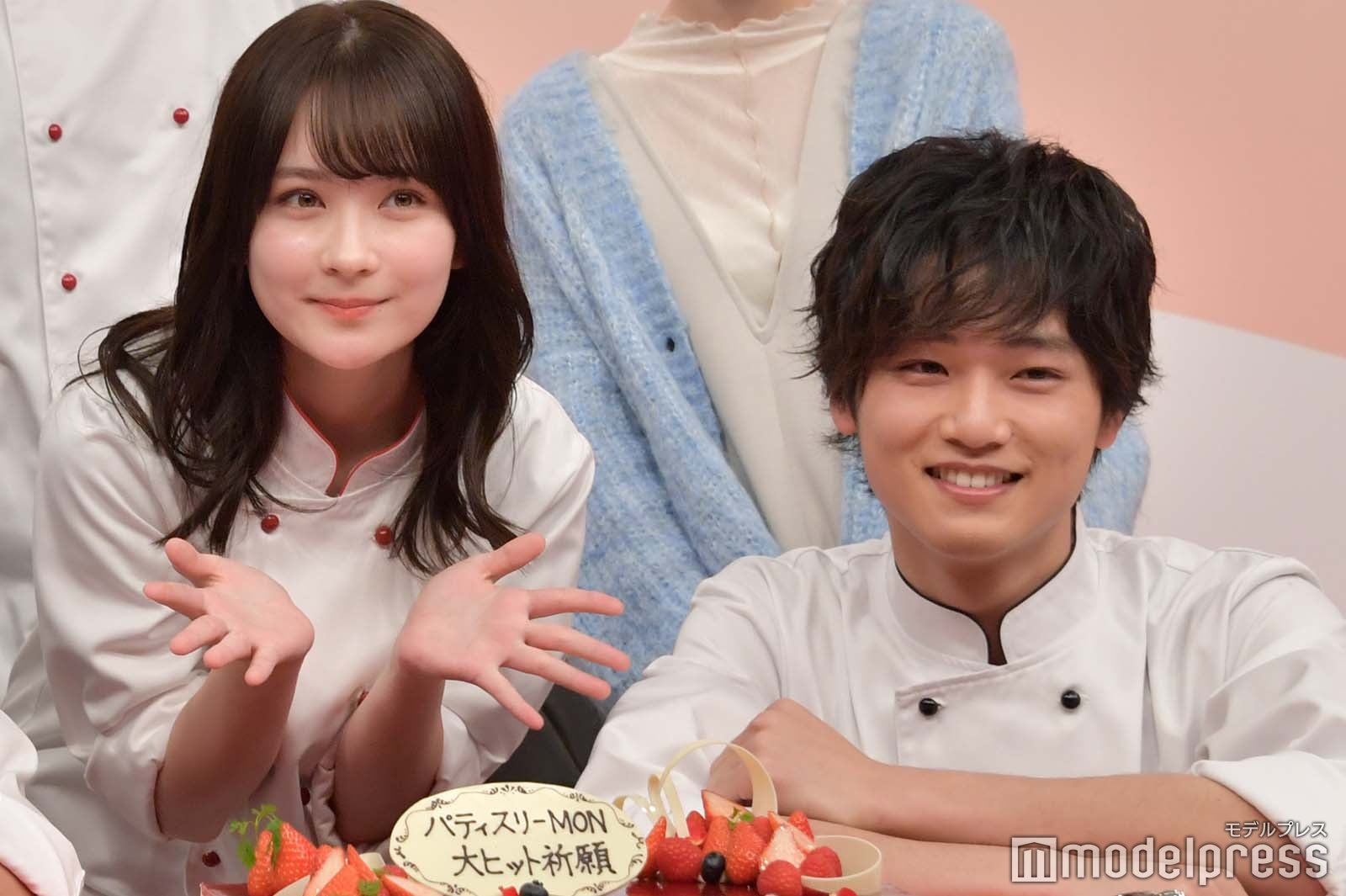 畑芽育、中川大輔（C）モデルプレス