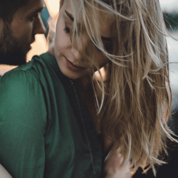 男性心理 今すぐ抱きつきたい 男性がオオカミになる瞬間 モデルプレス