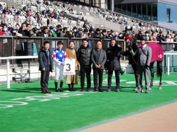 【新馬戦】リッツパーティー 鮮やか逃げ切りV 柴田善が称賛「いいところまで行くんじゃないかな」