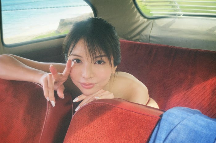 仲村美海ファースト写真集「Miu」オフショット (画像提供:ワニブックス)