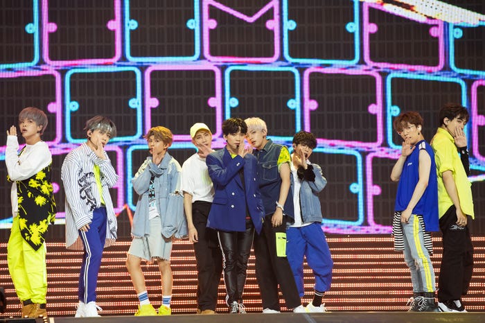 D-CRUNCH (C) CJ ENM Co., Ltd, All Rights Reserved