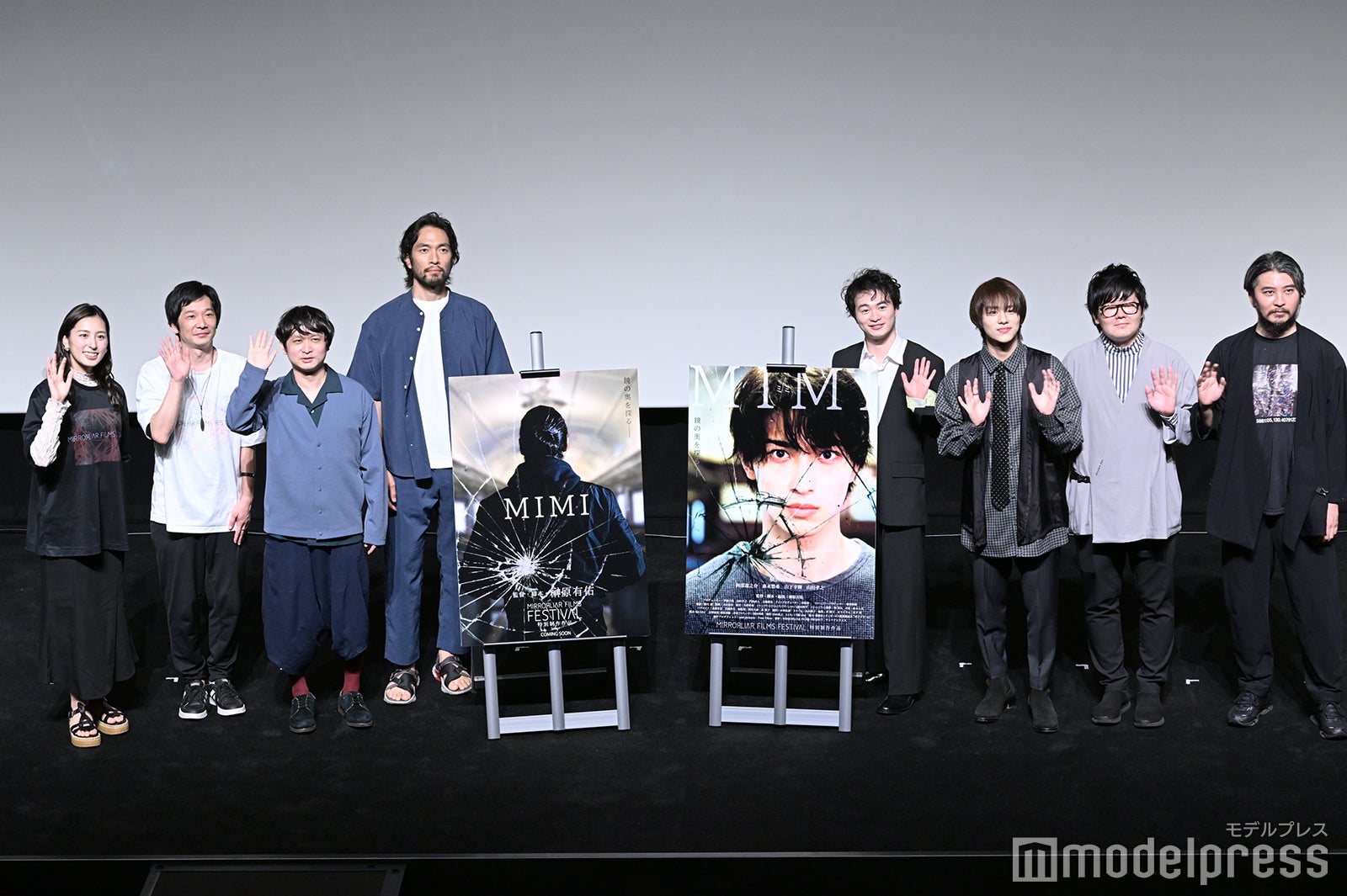 （左から）下京慶子、伊藤主税、榊原有佑監督、阿部進之介、森永悠希、山下幸輝、松山周平、稲葉繁樹（C）モデルプレス