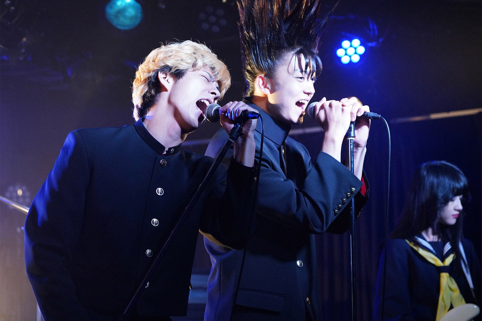 （左から）賀来賢人、伊藤健太郎（C）日本テレビ