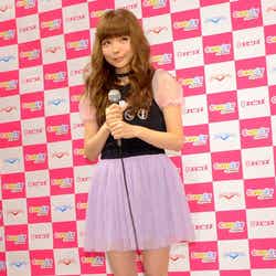 スピンズCandy支店1日店長に就任した益若つばさ