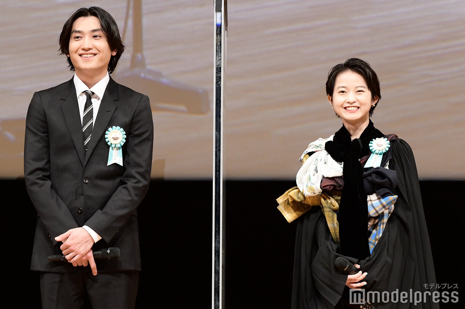 金子大地、伊藤万理華 （C）モデルプレス