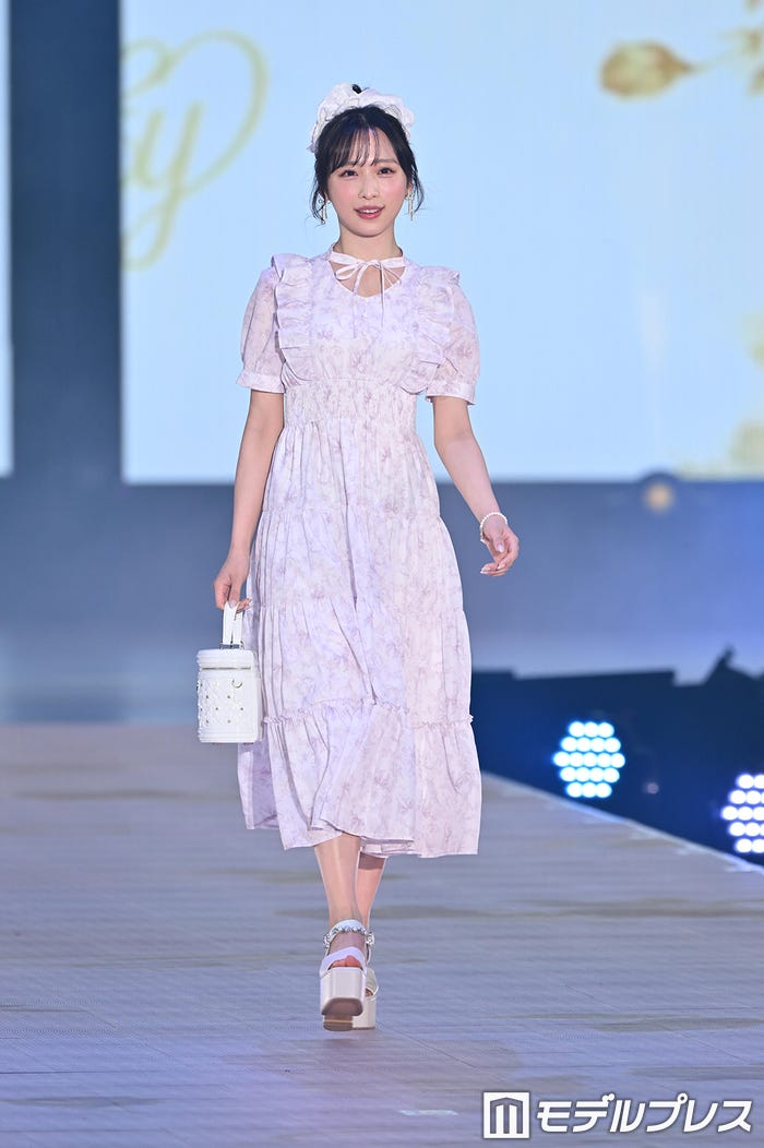 小栗有以(C)モデルプレス