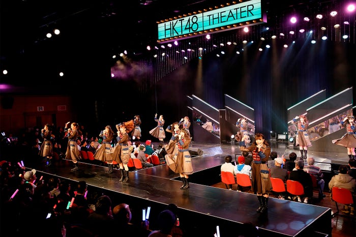 恋を語る詩人になれなくて(C)AKS