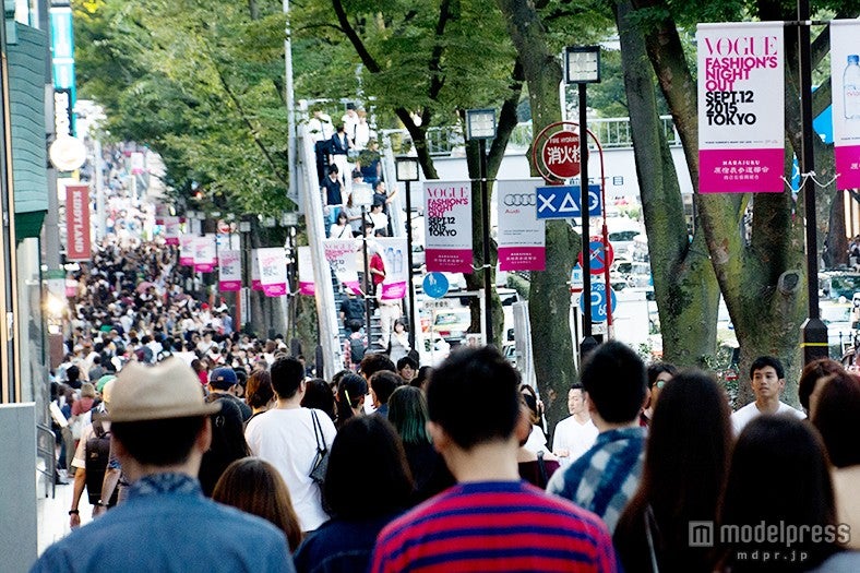 FASHION’S NIGHT OUT2015