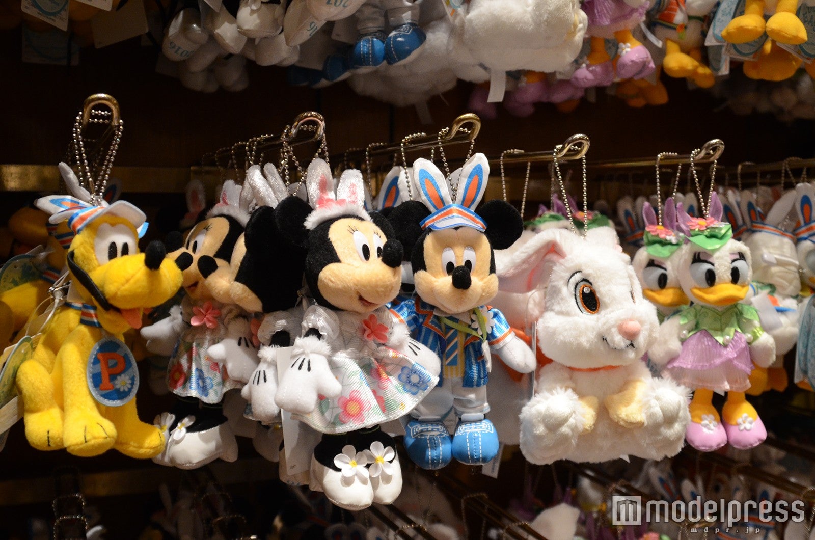 パレードに登場するキャラクターたちのぬいぐるみバッジ（C）モデルプレス