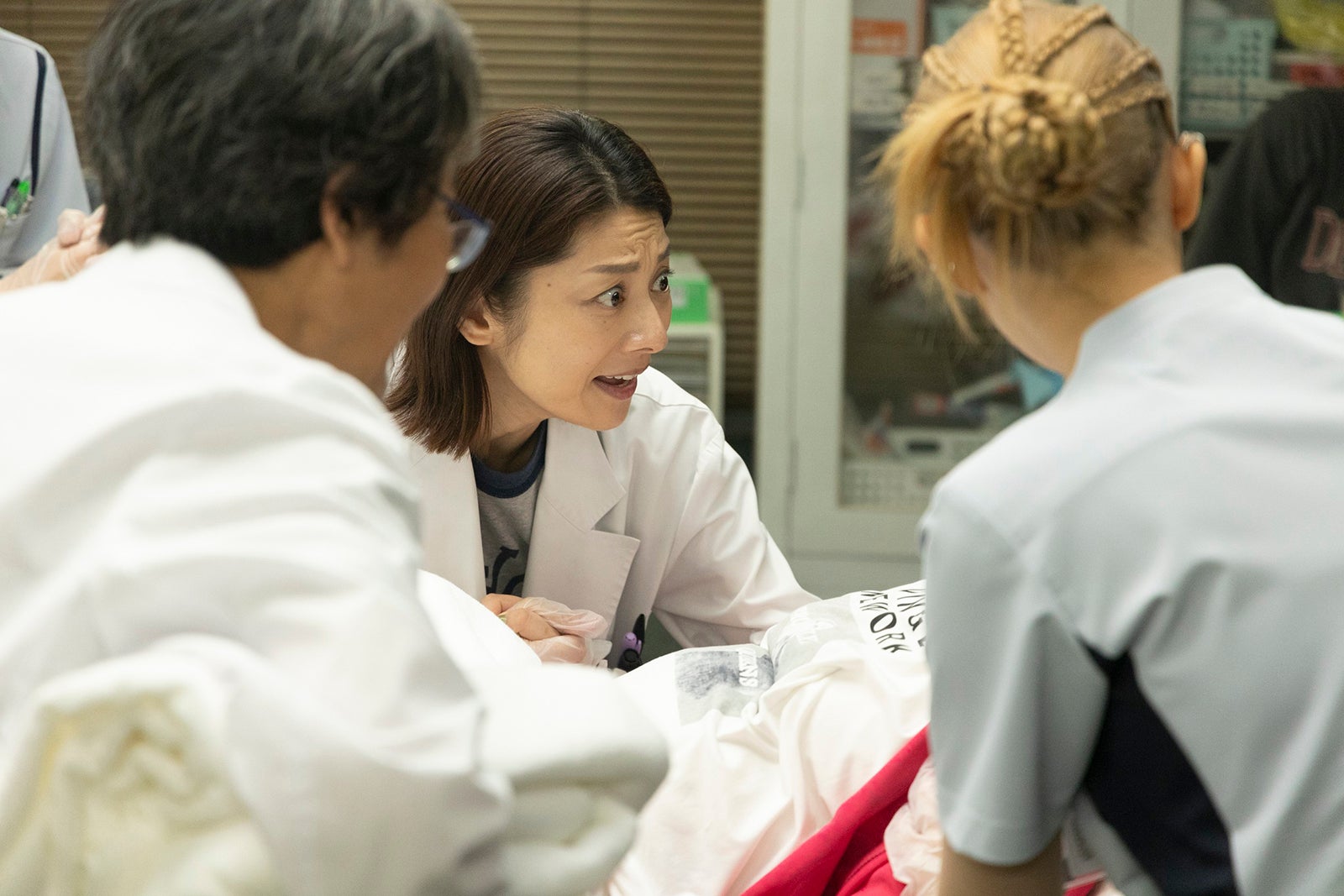 小池栄子「新宿野戦病院」第4話より（C）フジテレビ