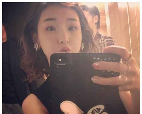 加護亜依、前髪アップでイメチェン「皆さんどっち派?」に反響