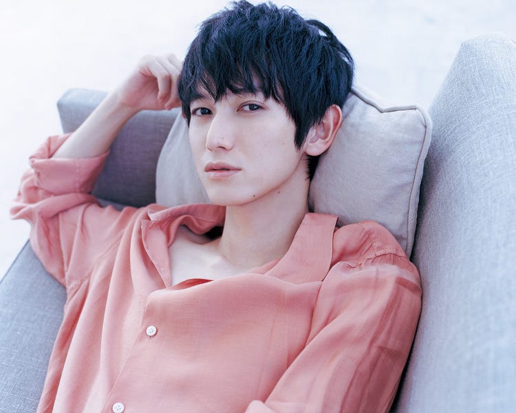 本郷奏多 毎日自ら撮影 編集のyoutubeでファン爆増 奇跡の30歳 なルックスにも注目集まる モデルプレス 本郷奏多 毎日自ら撮影 編集のyoutubeでファン爆増 奇跡の30歳 なルックスにも注目集まる モデルプレス