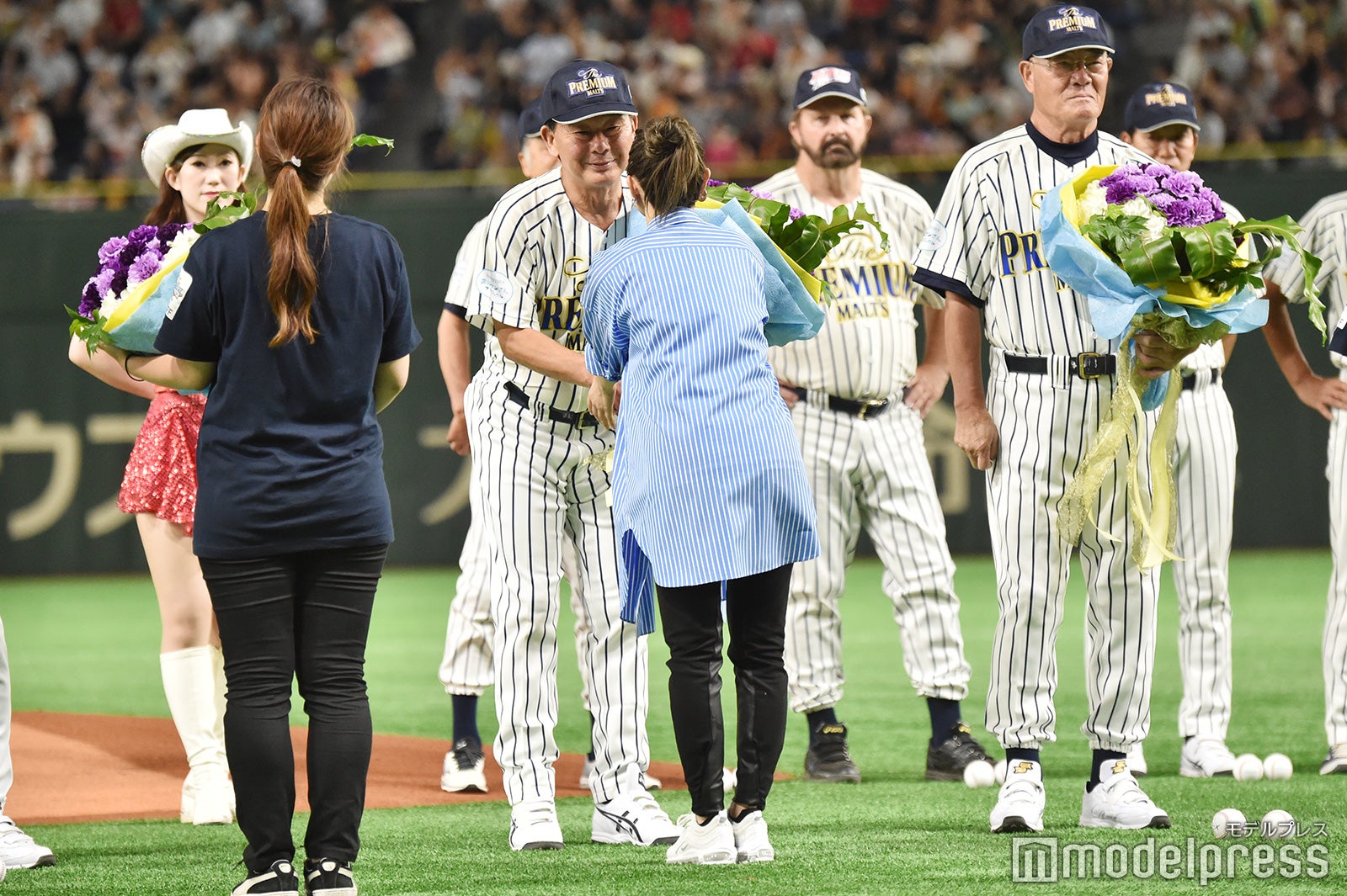 オープニングセレモニーに石原さとみが登場（C）モデルプレス