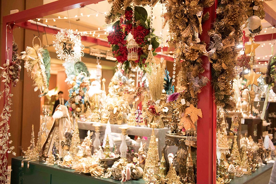 ガレリア1F ツリーシャワー