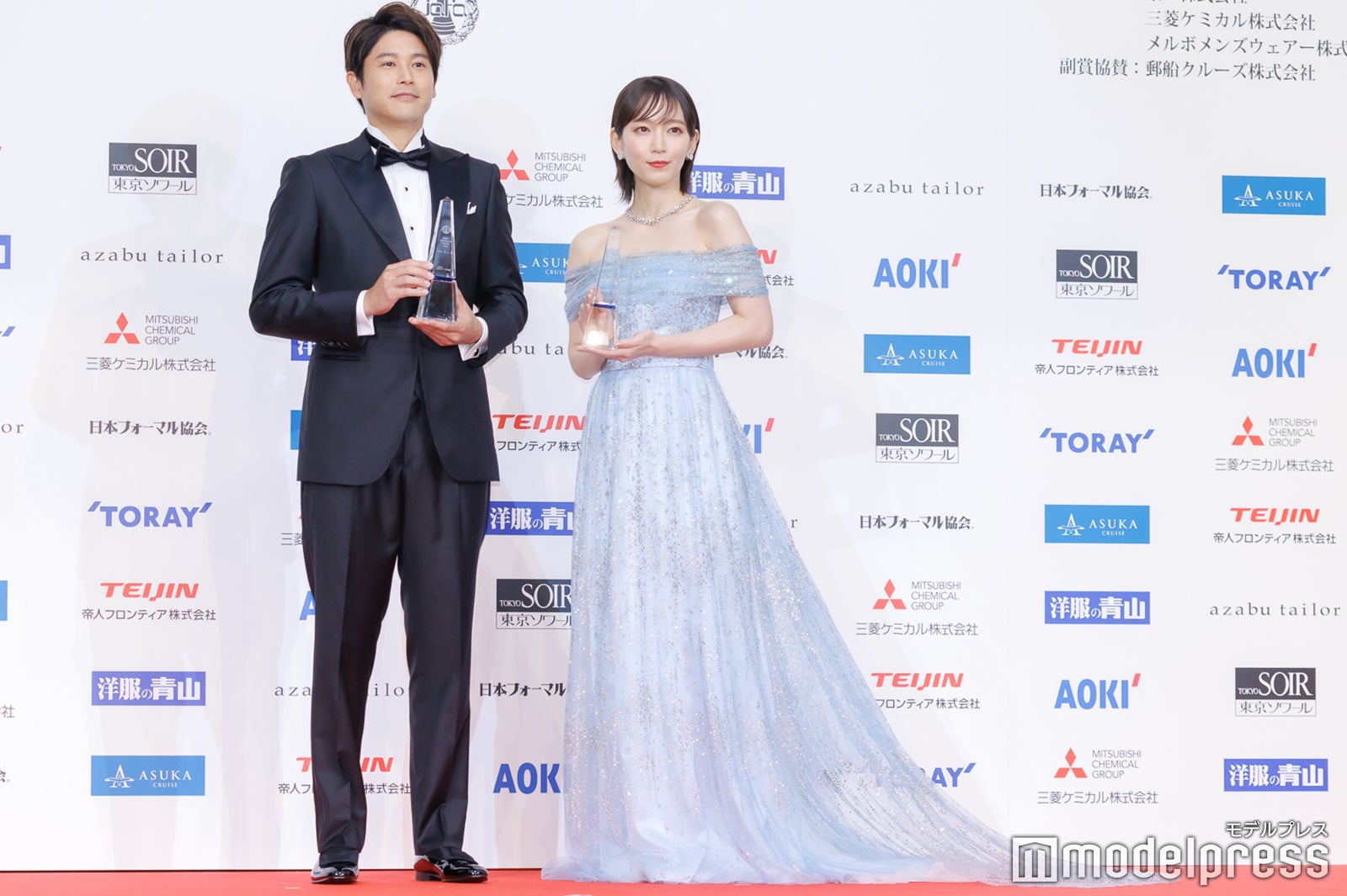 内田篤人、吉岡里帆（C）モデルプレス