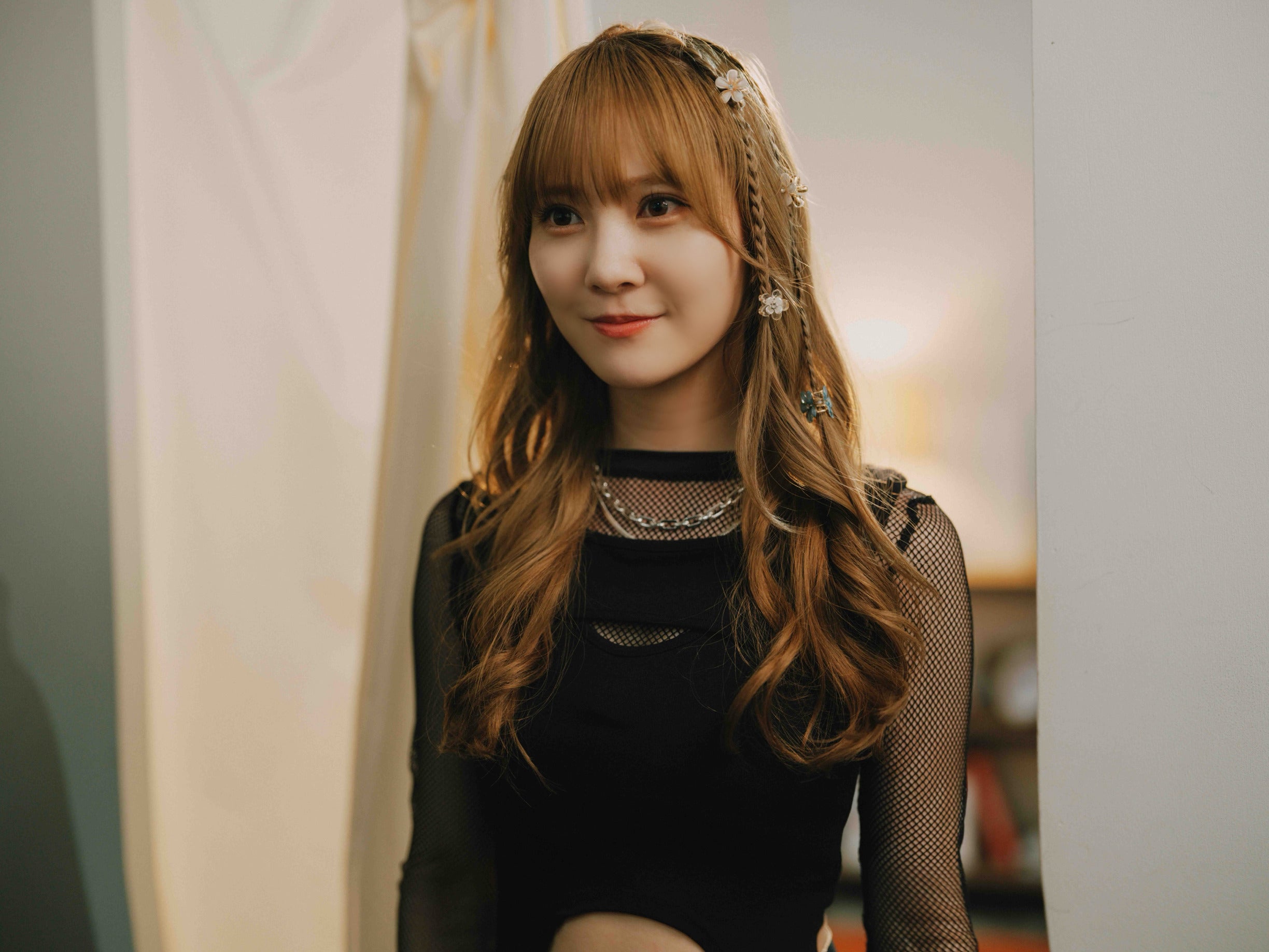 加藤史帆（C）「彩香ちゃんは弘子先輩に恋してる」製作委員会・MBS／第4話より