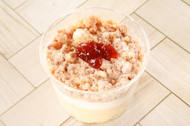 成城石井生プレミアムチーズケーキジャムトッピング