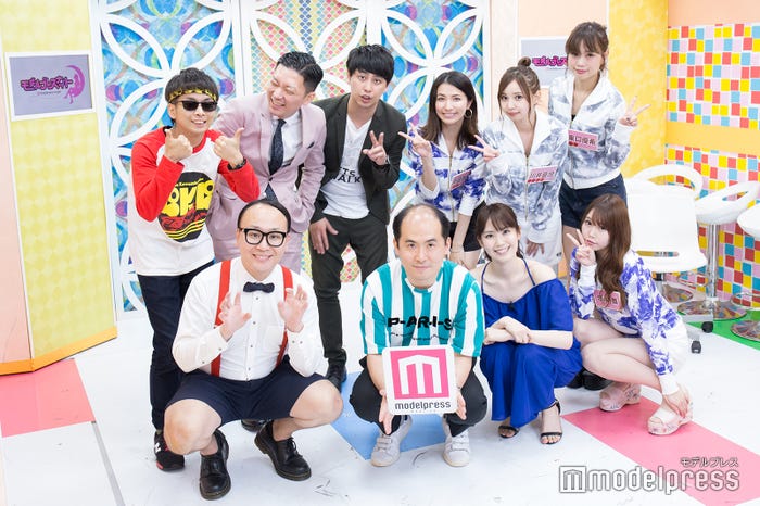 前列左から:たかし、斎藤司、妹田佳奈子、塚本舞、後列左から:バイク川崎バイク、嶋佐和也、屋敷裕政、戸田れい、川井優沙、東口優希(C)モデルプレス