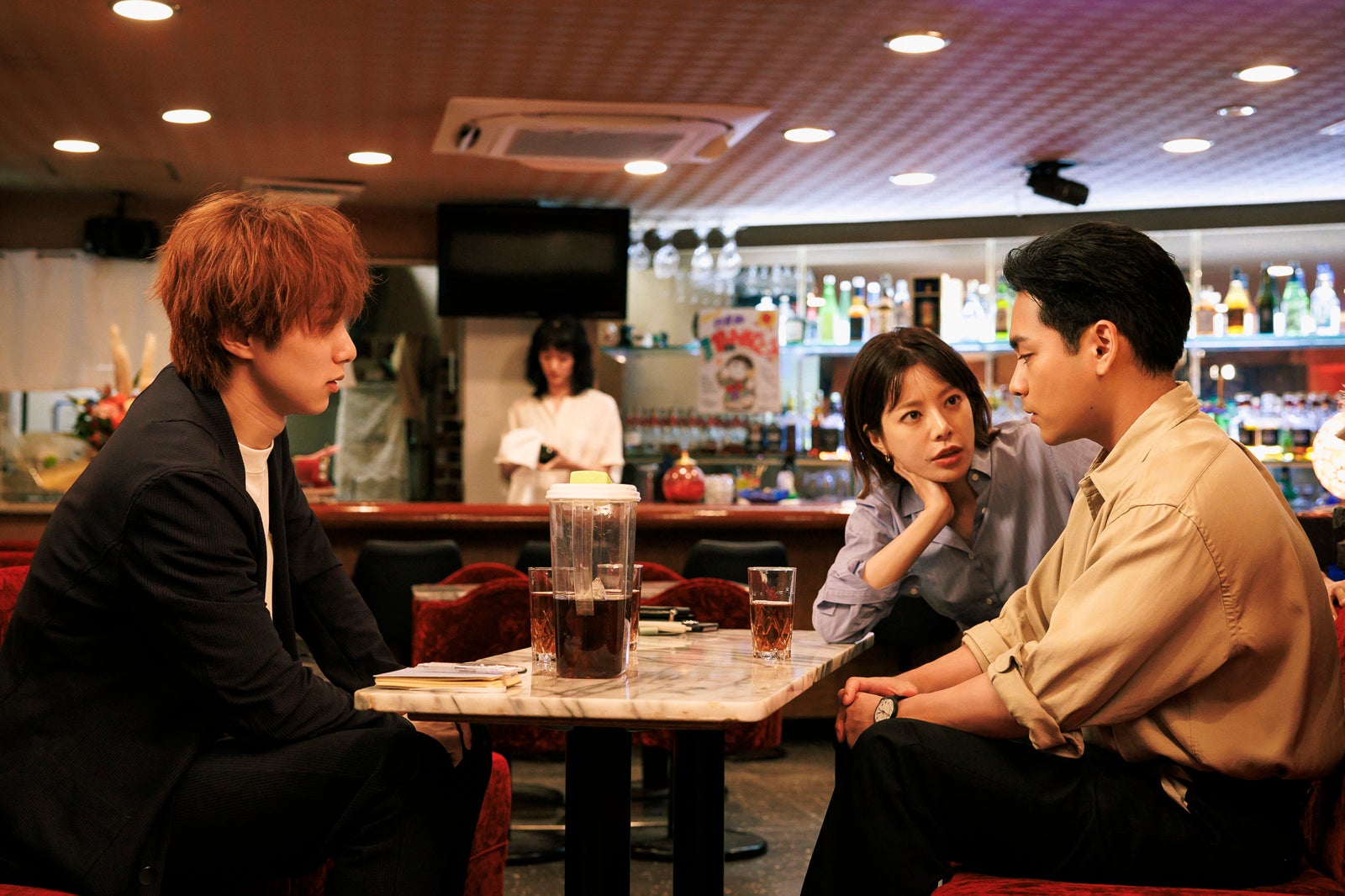 尾崎匠海、桜井ユキ、柳楽優弥「ライオンの隠れ家」第3話（C）TBS