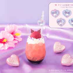 KUROMI フロート 税込990円(C)2025 SANRIO CO., LTD. APPROVAL NO. L661943