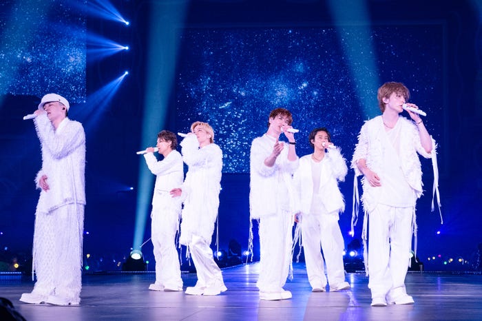 Kis-My-Ft2(左から)二階堂高嗣、横尾渉、千賀健永、宮田俊哉、藤ヶ谷太輔、玉森裕太/撮影:田中聖太郎