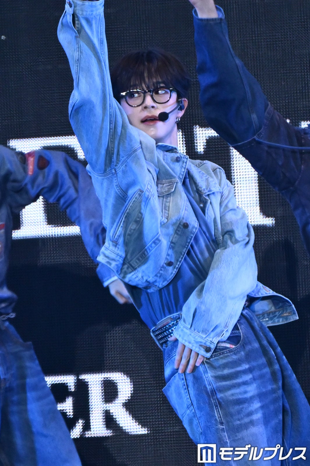 （C）モデルプレス