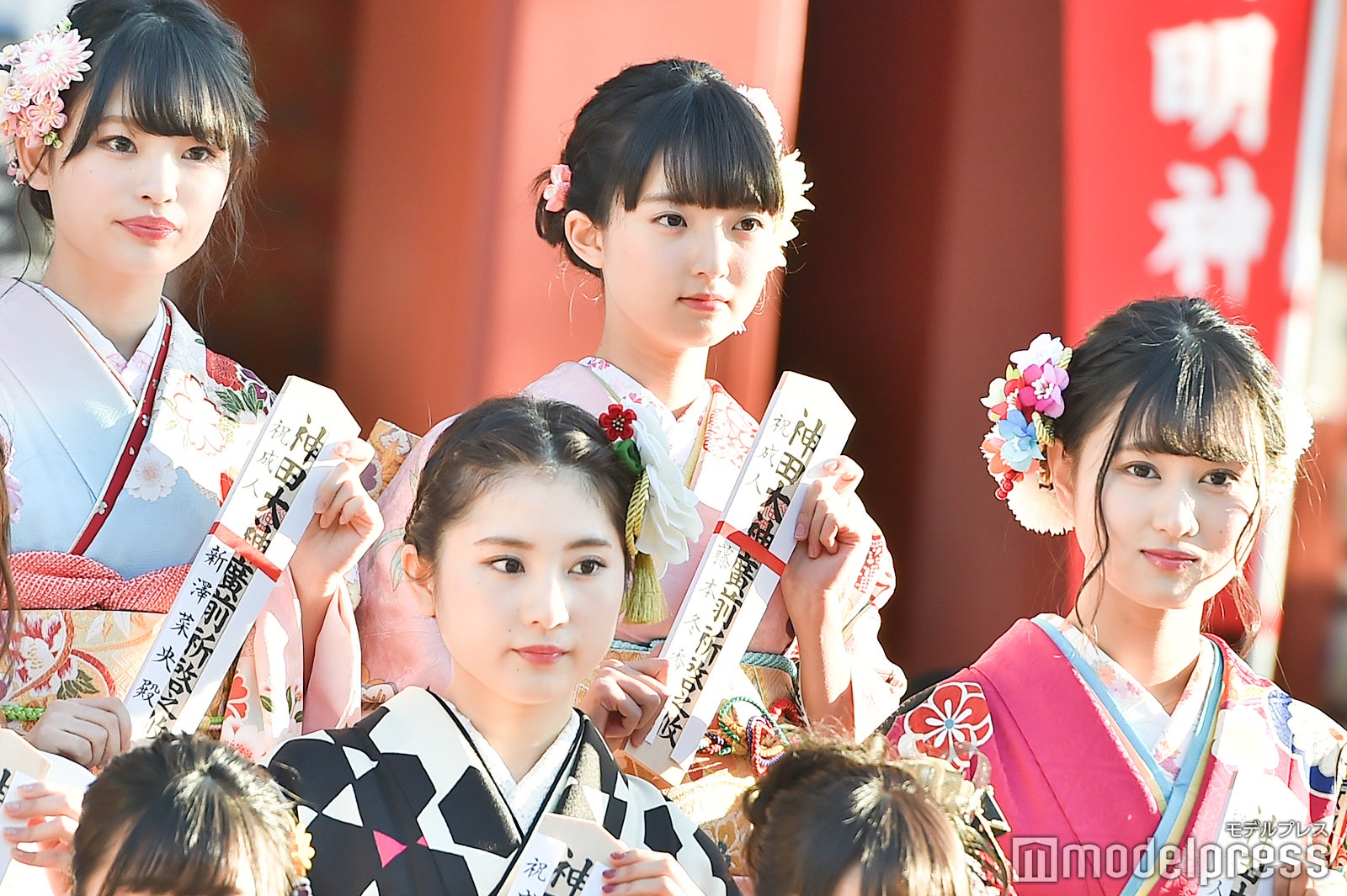 新澤菜央、藤本冬香／AKB48グループ成人式記念撮影会 （C）モデルプレス