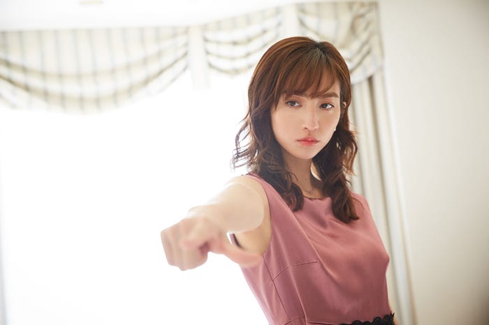 堀田茜(C)Voltage (C)2019映画「ダウト-嘘つきオトコは誰?-」製作委員会