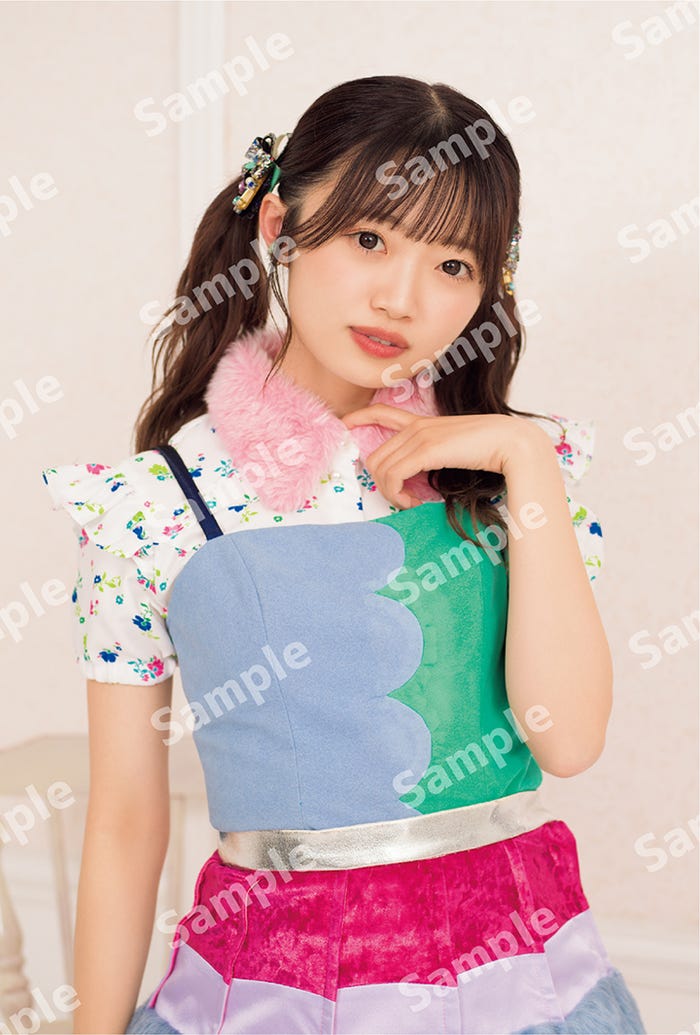 中井りかNGT48卒業記念写真集「好きでした」通常版特典ポストカード(F)/撮影:池村隆司