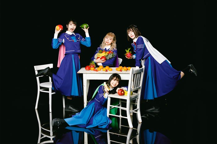 PARADISES(提供写真)