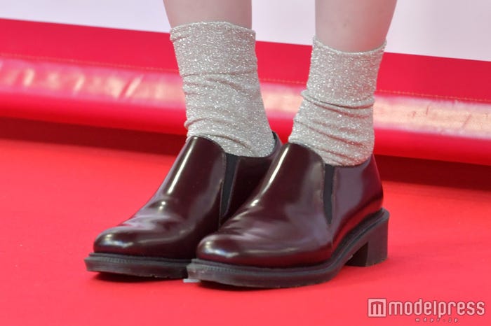 バレンタインコーデの足元 (C)モデルプレス