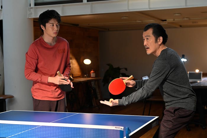 (左から)田中圭、吉田鋼太郎(C)テレビ朝日
