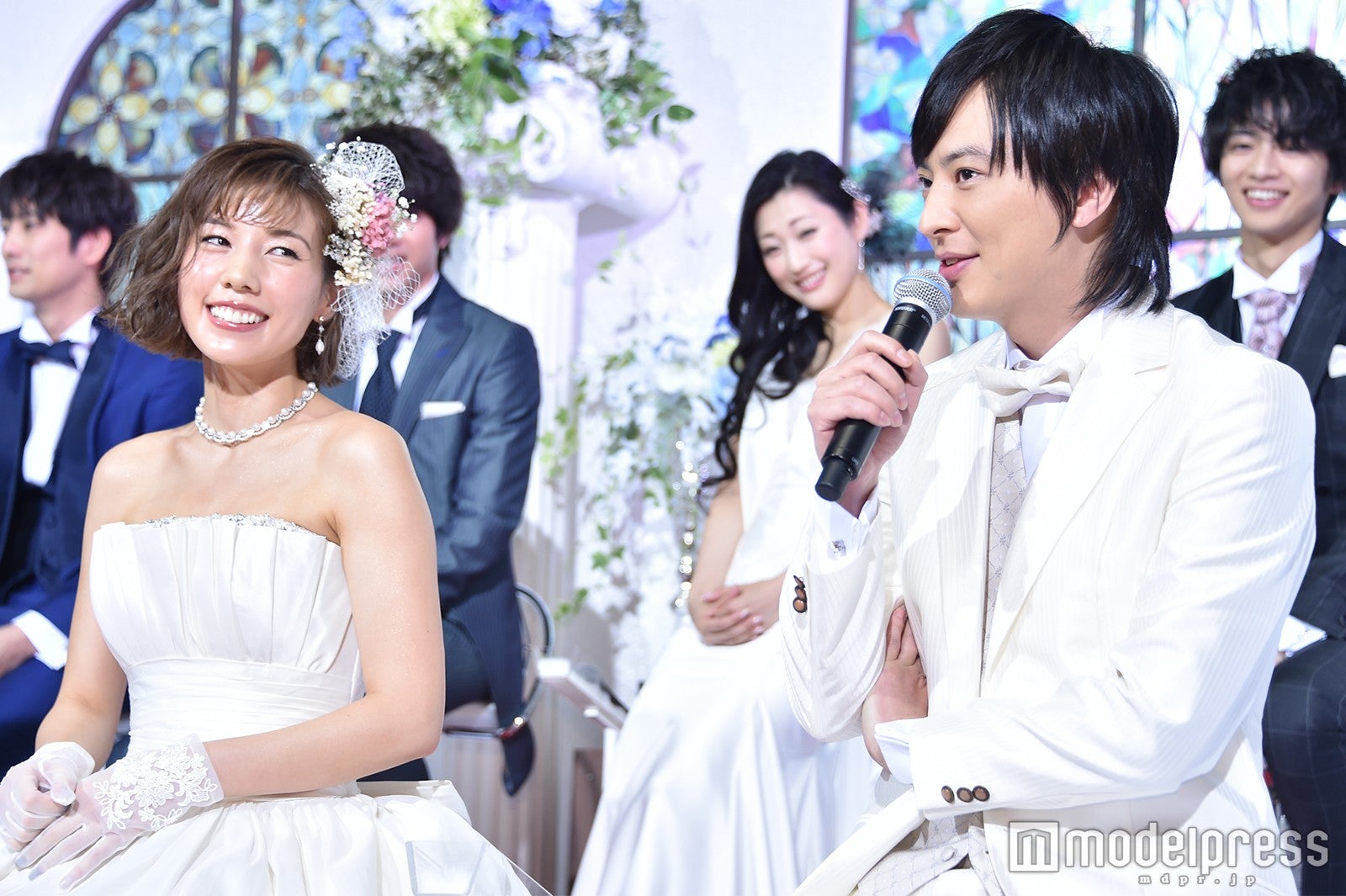 仲里依紗、塚本高史（C）モデルプレス