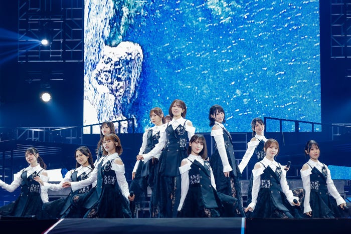 ひなた坂46(C)Seed & FlowerLLC
