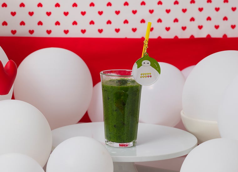 グリーンスムージー税込1,190円（C）Disney